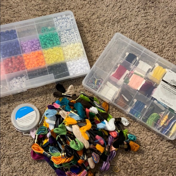 Bracelets, necklaces, anklets etc.. - Picture 1 of 3